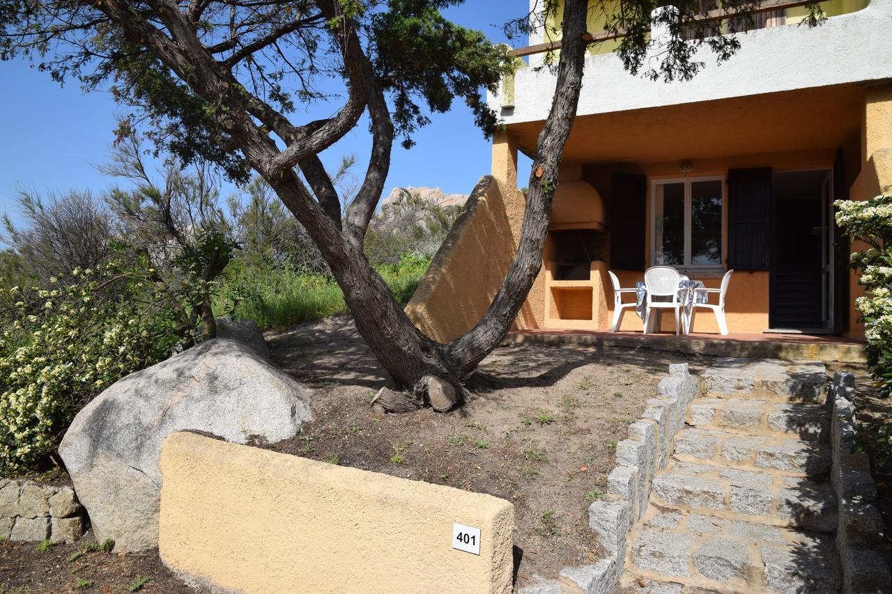 Residence Frontemare Santa Teresa Gallura Eksteriør billede