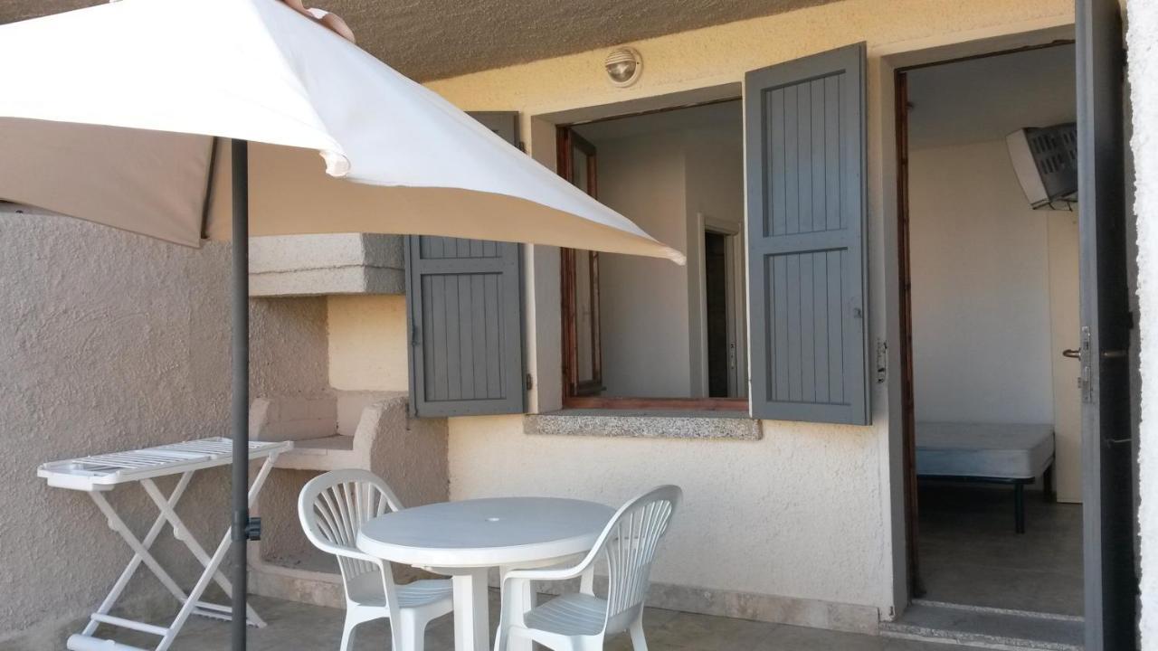 Residence Frontemare Santa Teresa Gallura Eksteriør billede