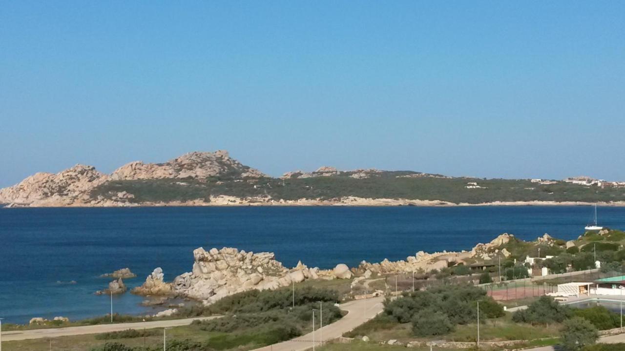 Residence Frontemare Santa Teresa Gallura Eksteriør billede